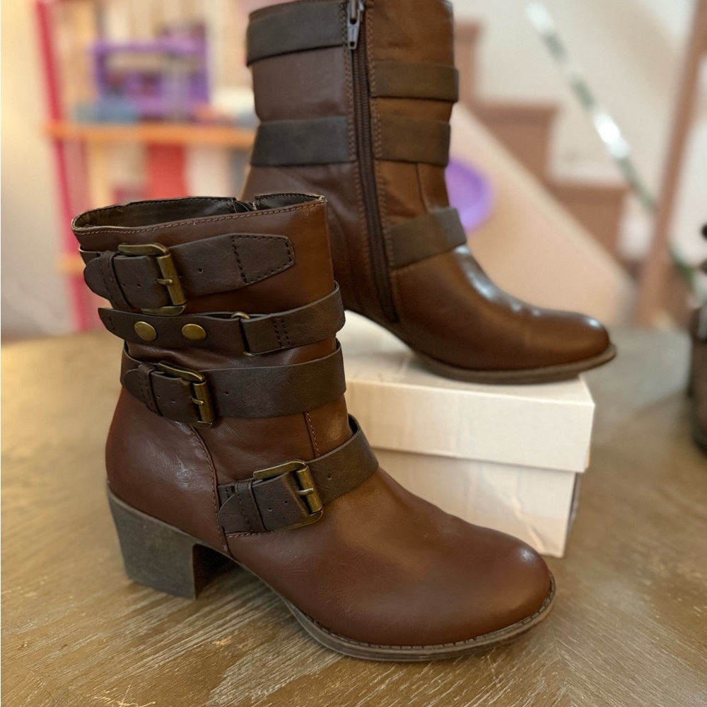 Ruff Hewn Thayer Buckled Booties - Size 9
